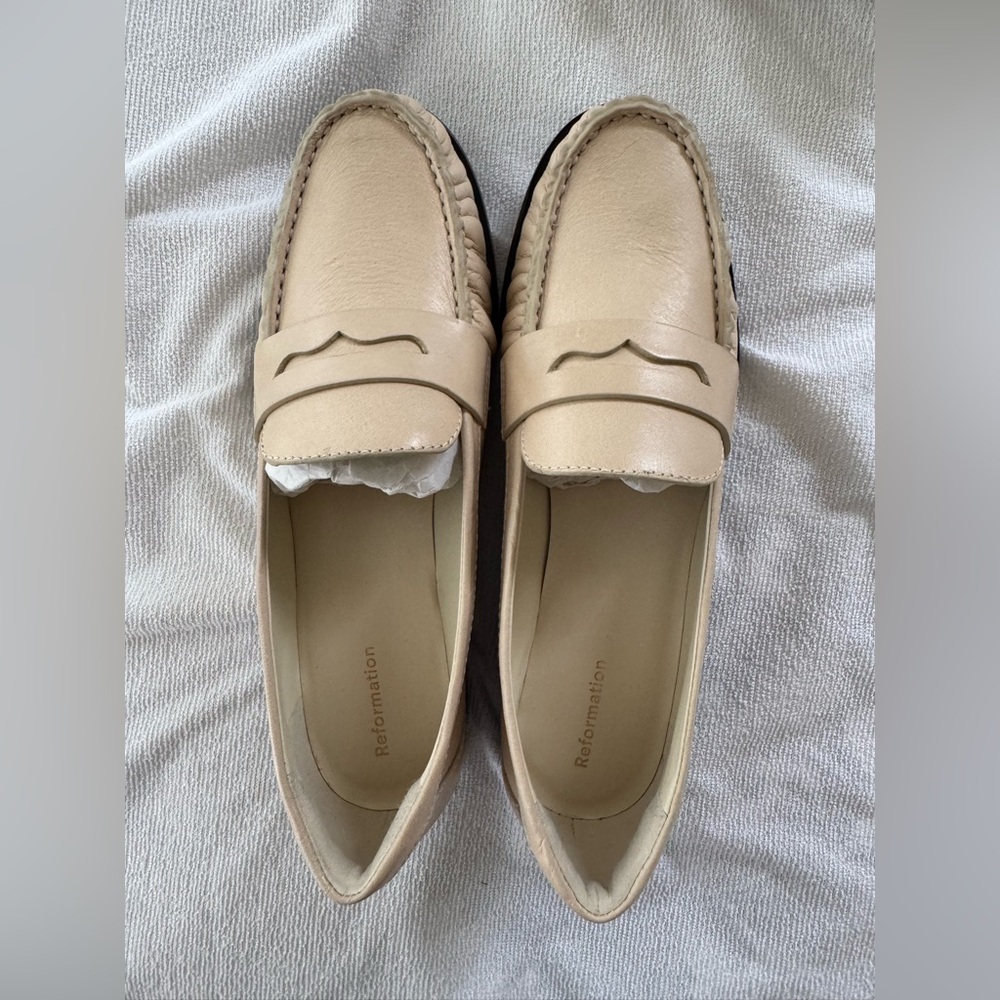 NEW Reformation Ani Ruched Loafer Almond Ivory Shoes sz 8